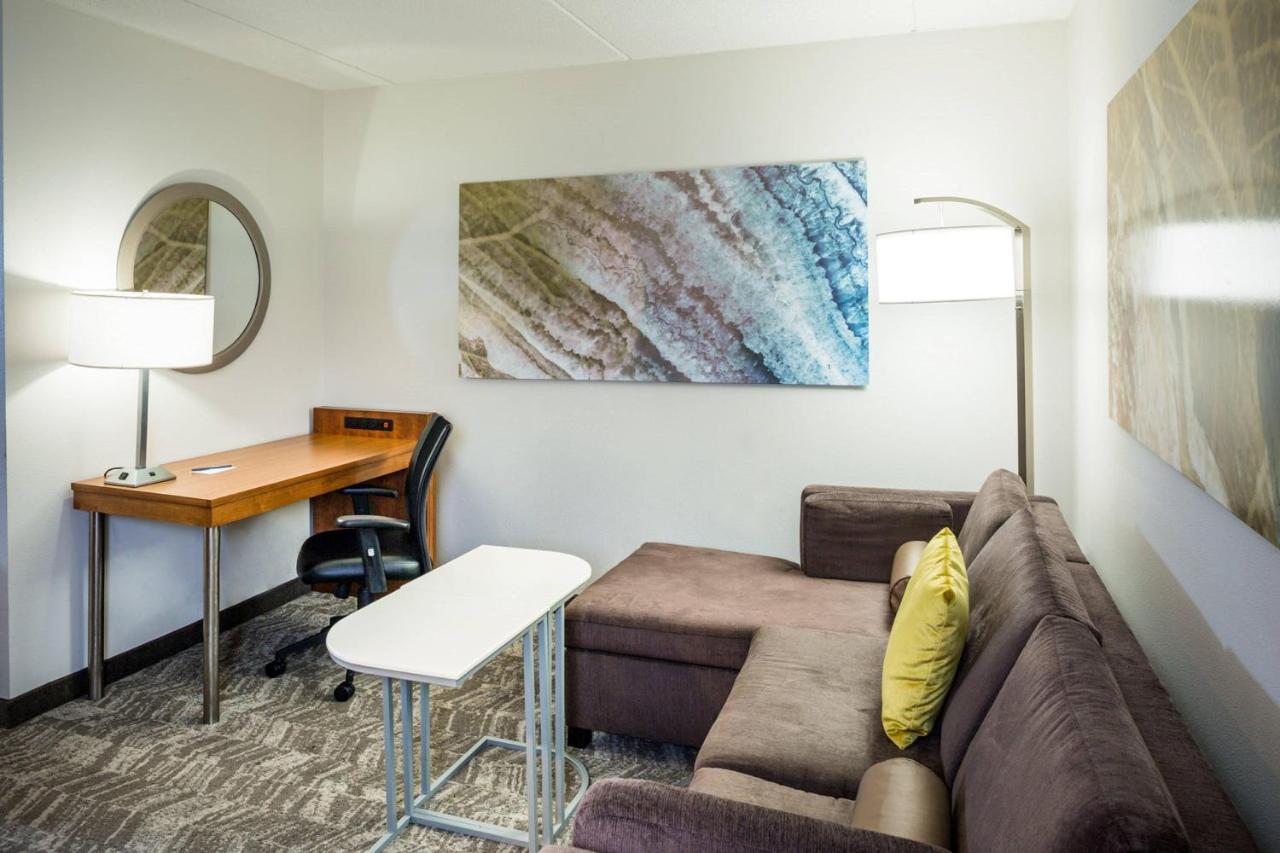 Springhill Suites Hampton Εξωτερικό φωτογραφία